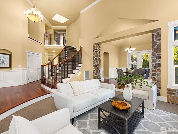 3rd image of 18638 92nd Avenue NE