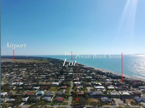 702 Hibiscus Dr #1, Venice, FL 34285