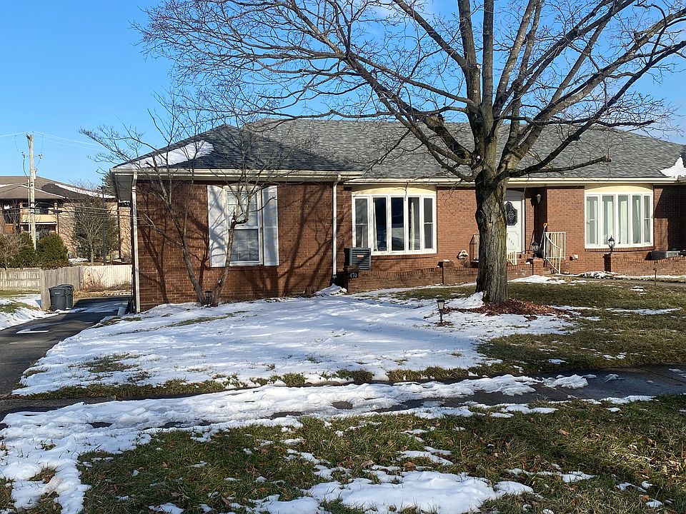 1st image of 470 Lakeshore Dr #470