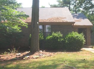 324 Lexington Dr, Lawrenceville, GA 30046