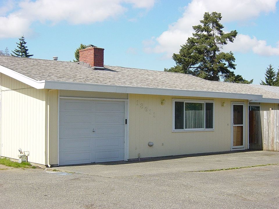 Located at end of cul-de-sac