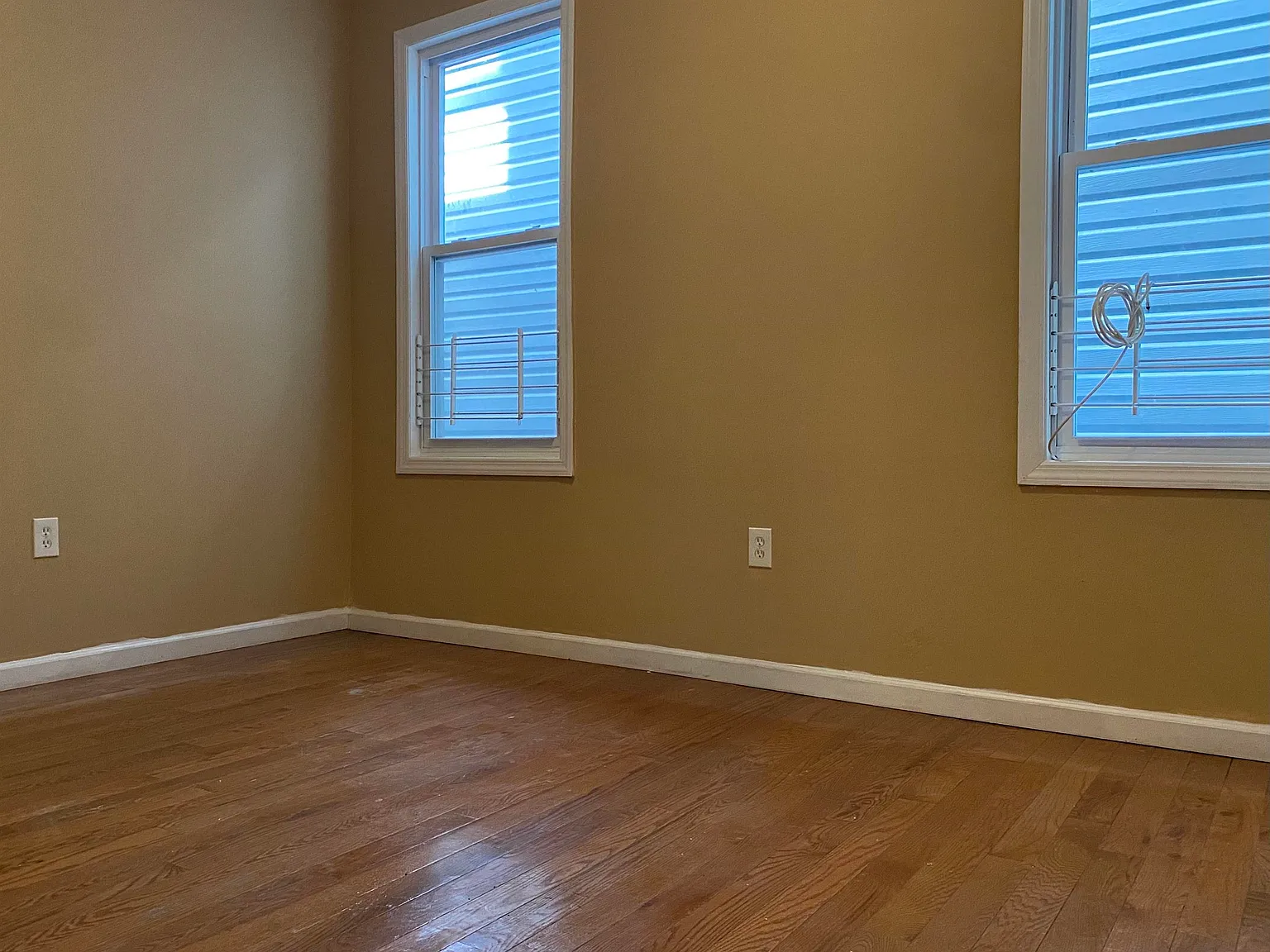 3 bed, 2.0 bath, $2,500 — Photo 3