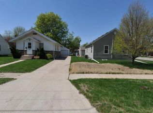 1508 S Carolina Ave, Mason City, IA 50401