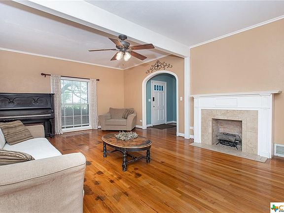 3rd image of 1600 Avenue D