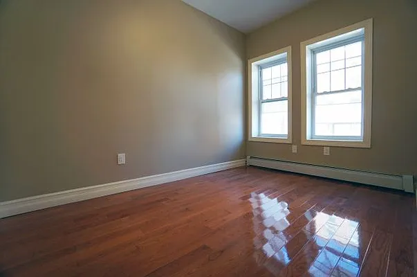 Rented by Zouki Khalifeh, LREB | media 3