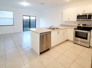 20756 NE 5th Ct, Miami, FL 33179