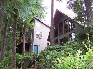 84614 E Lake Dr, Florence, OR 97439