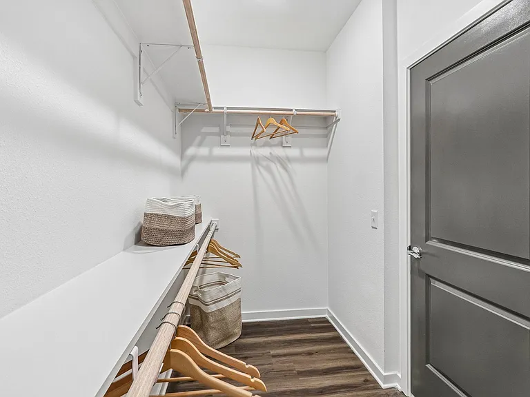 Velara Luxury Apartments — Photo 52