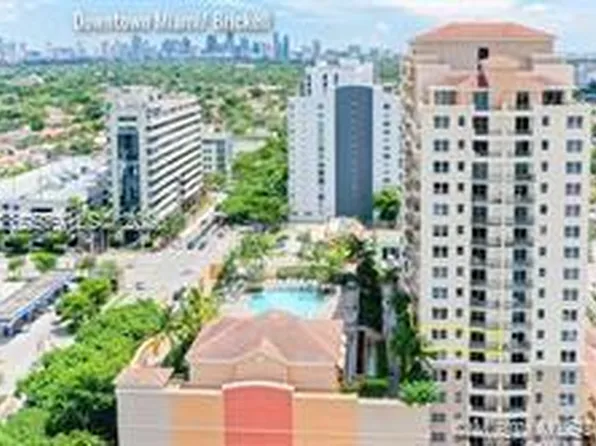3232 SW 22nd St APT 910, Miami, FL 33145