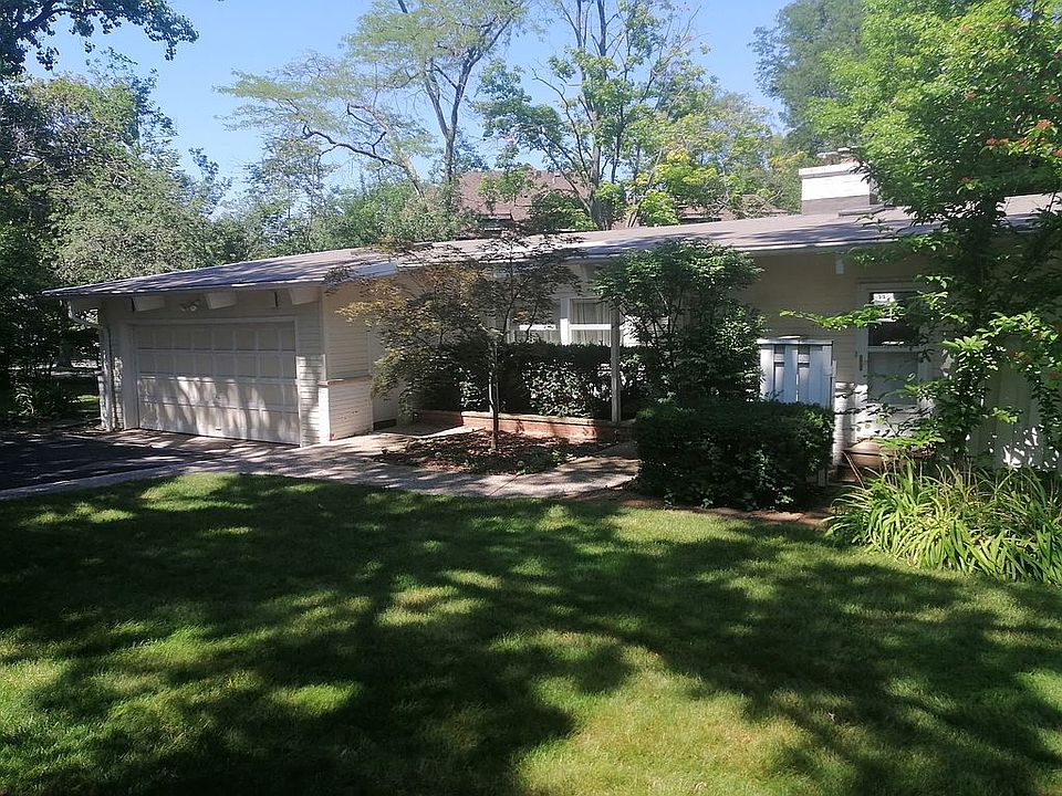 2nd image of 1187 Wade St
