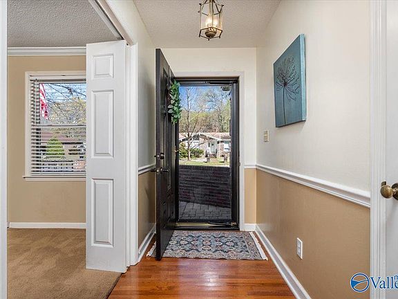 4th image of 9414 Danese Ln SE