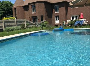 3827 River Rd, Youngstown, NY 14174