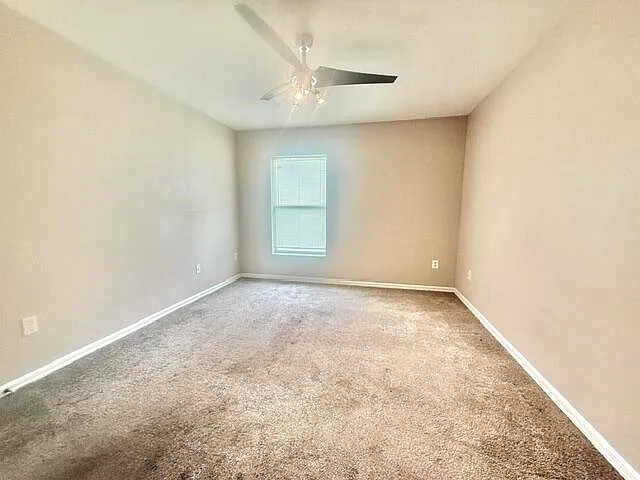 530 SW Butler Ave — Photo 24