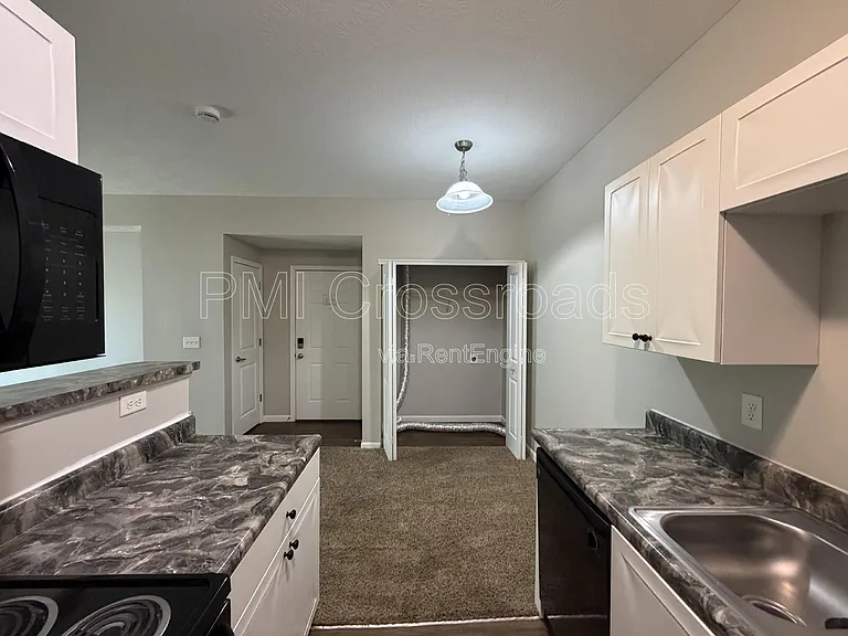 Jefferson Pointe — Photo 19