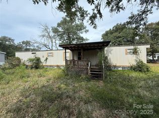 642 Darby St SE, Bolivia, NC 28422