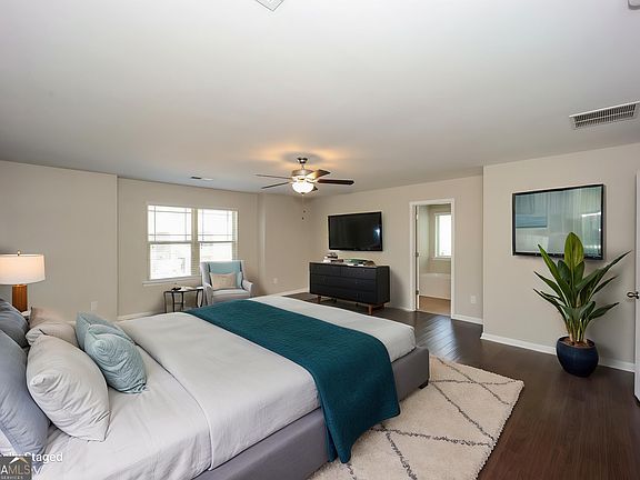 5th image of 110 Seabreeze Ct