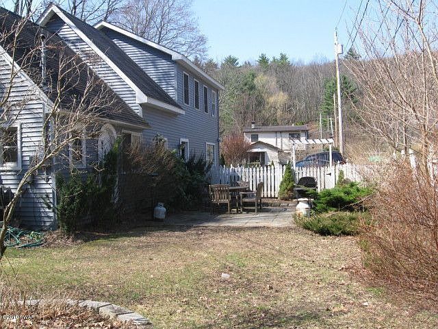 2nd image of 103 Garden Ln