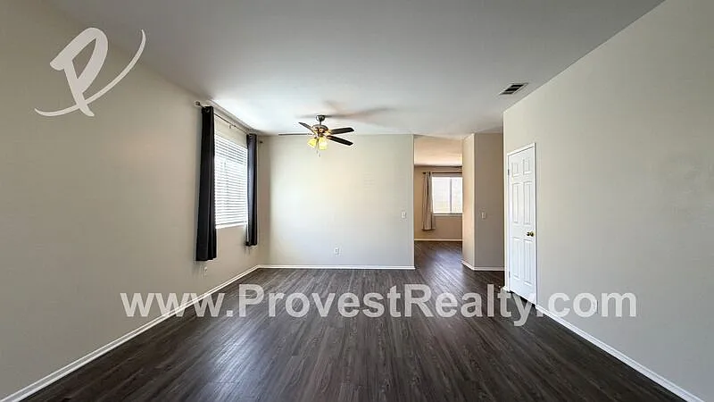 5 bed, 3.0 bath, 2100 sqft, $2,750 — Photo 4