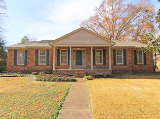 305 Roxie Dr, Florence, AL 35633