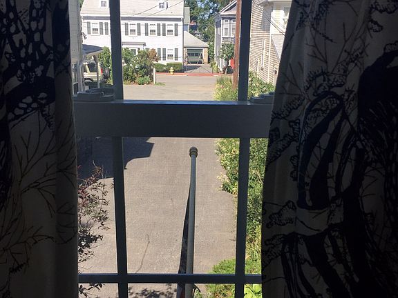 4th image of 15 Northey St #3