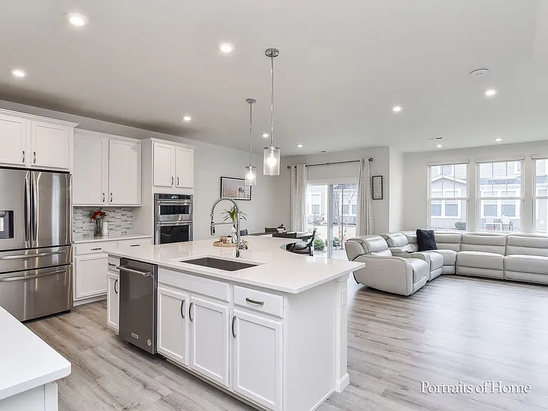 460 Watercress Dr — Photo 4