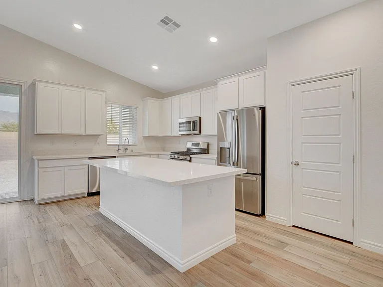 4348 Outlook Vista Ave — Photo 9