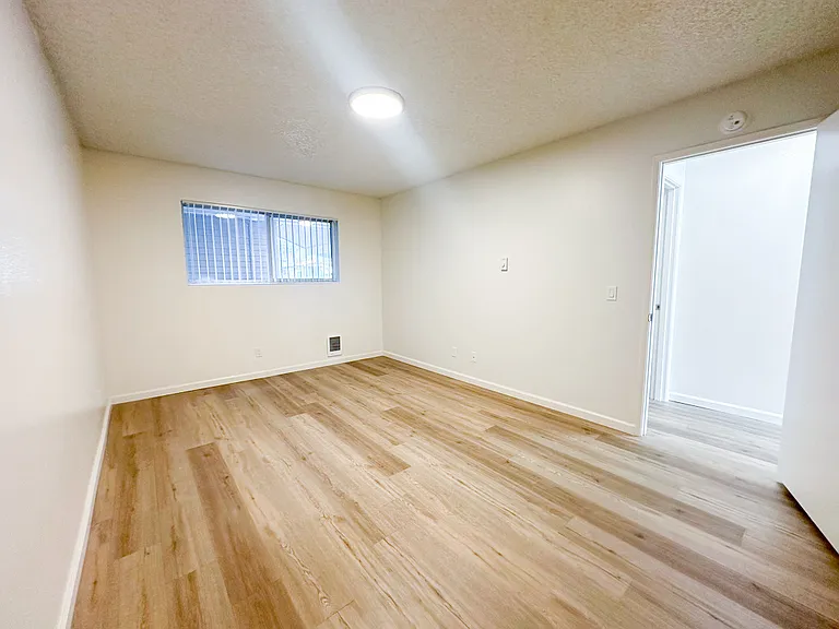 7333 Beverly Ln — Photo 14