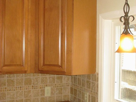 Granite tops/ Crown mldg.