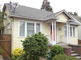 1712 NE 80th St, Seattle, WA 98115