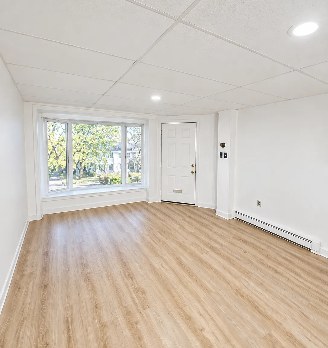 2 bed, $1,100 — Photo 1