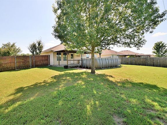 2nd image of 224 Meadowcrest Dr
