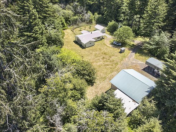 3rd image of 84546 Grant Creek Rd