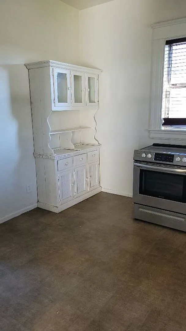 4Bedroom/2Bath Home in Town of Susanville — Photo 4