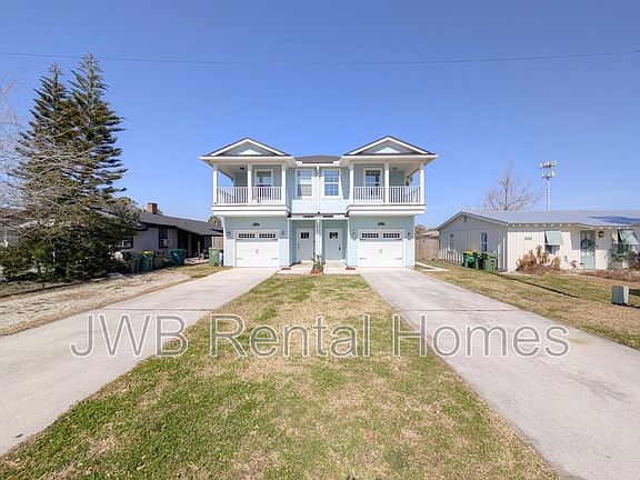 2nd image of 811 2nd Ave S