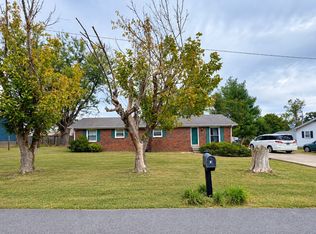 2003 Stevens Dr, Westmoreland, TN 37186
