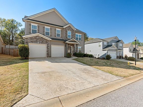 4th image of 265 Delbourne Ln