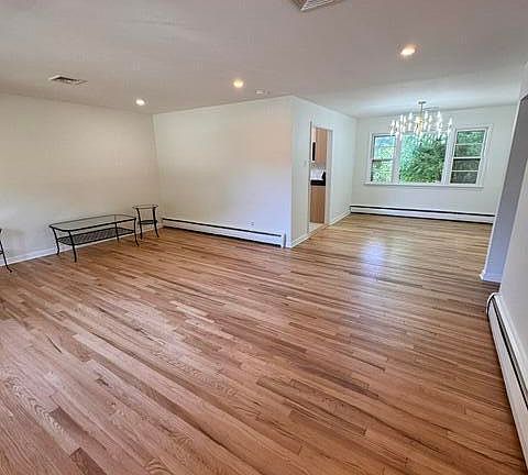 2nd image of 813 Roseld Ave