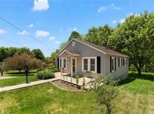 84 Ferguson St, Canton, NC 28716