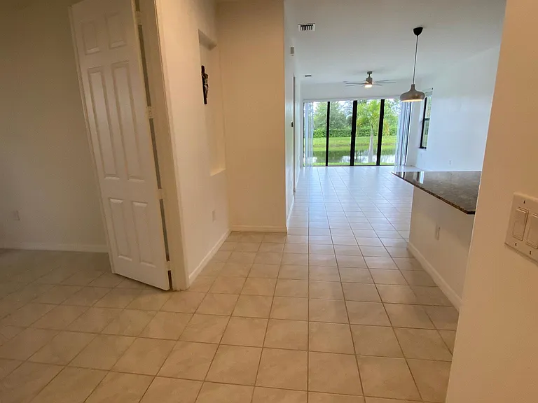 5447 Useppa Dr — Photo 9