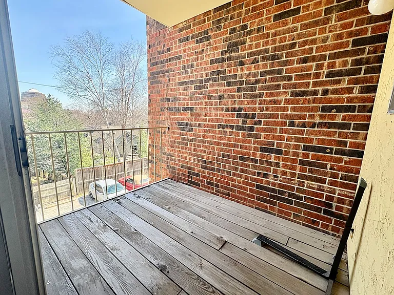 Grotto - 4443-4455 Jefferson St. — Photo 12