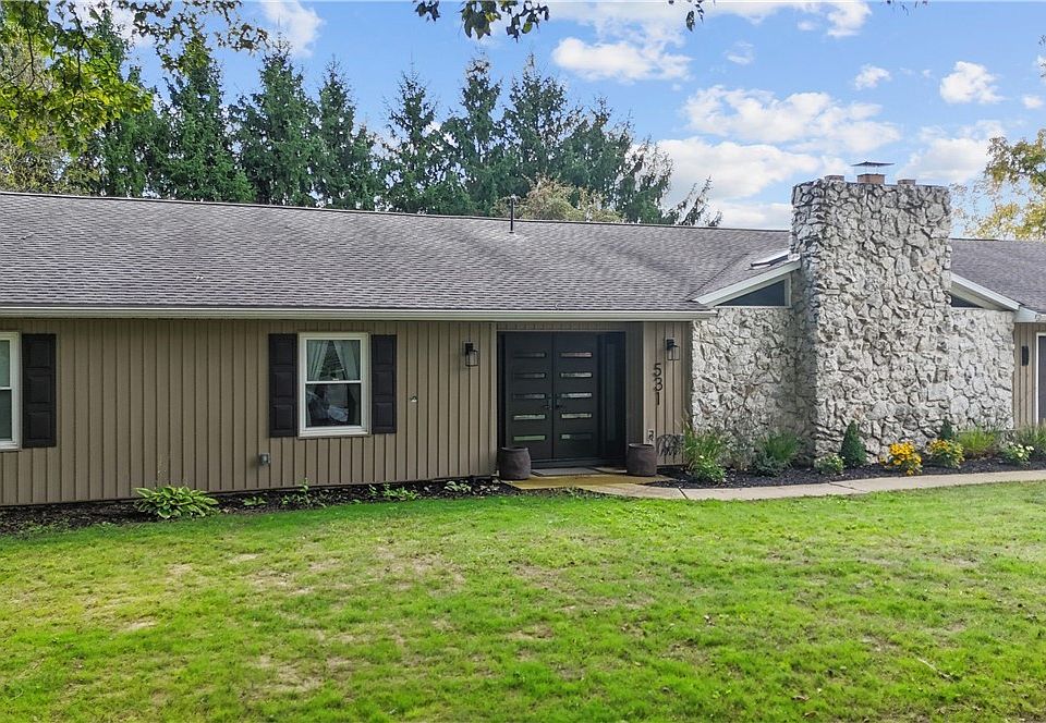 1st image of 531 Sequoia Ln