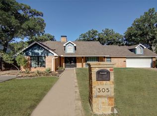 305 NW 7th Ave, Mineral Wells, TX 76067