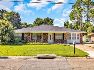 2281 Stelly Dr, Biloxi, MS 39531