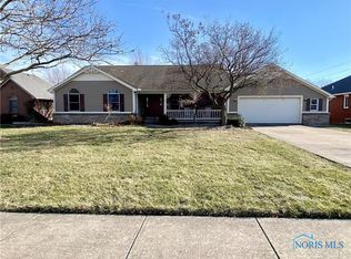 3914 Pickle Rd, Oregon, OH 43616