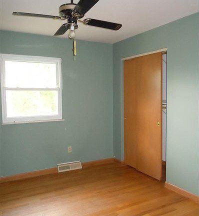 5th image of 4728 Primrose Ln