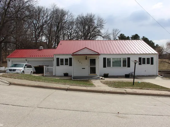 207 W 14th St, Atlantic, IA 50022