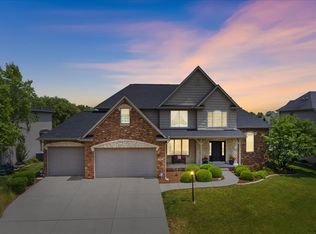 1814 Savanna Dr, Champaign, IL