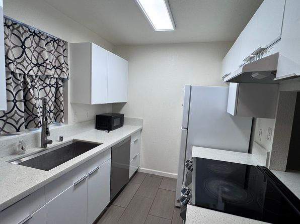 95-802 Wikao St APT R102