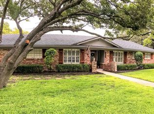 4305 Plantation Dr, Benbrook, TX 76116