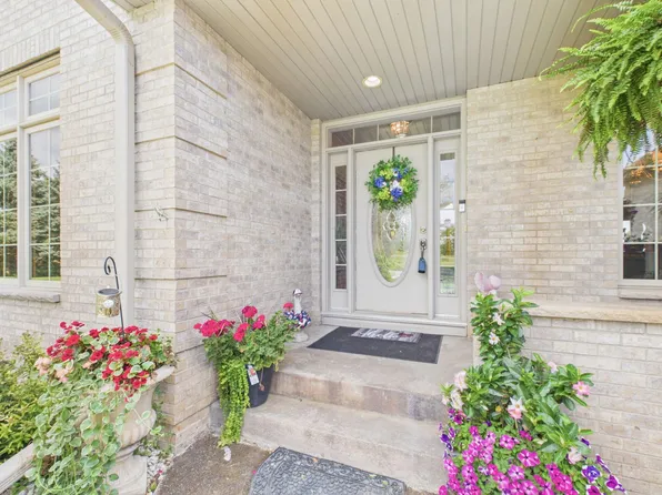 9810 Bechtold Rd, Rogers, MN 55374